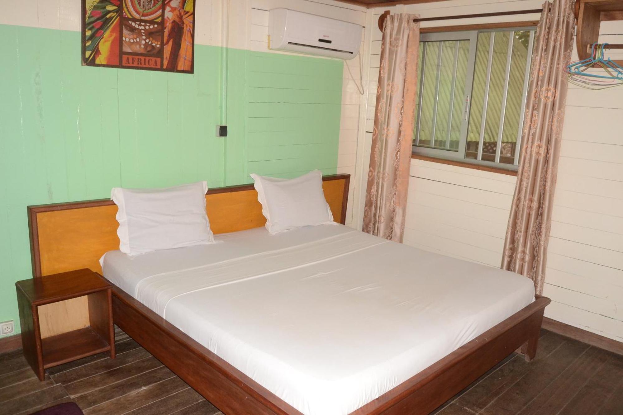 Hotel Restaurant Gites Криби Экстерьер фото